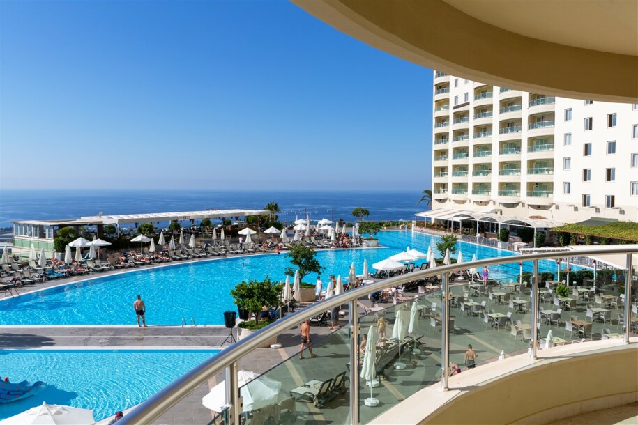 Goldcity'de Rezidans 1+1 - Alanya, Deniz Manzaralı-1