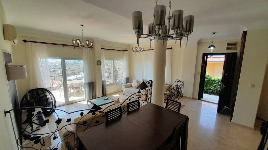 Goldcity'de  3+1 Ortak Havuzlu Villa-3