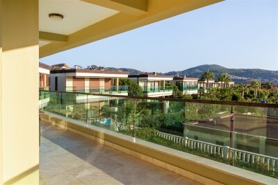 Goldcity'de Premium 3+1 Havuzlu Villa-9