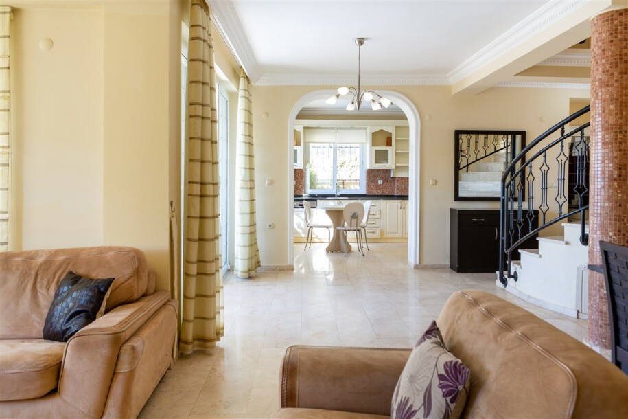 Goldcity'de 3+1 Havuzlu Dubleks Villa-7