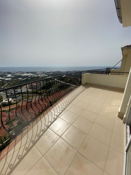 Резеденция пентхаус в ГолдСити 3+ 1 , с видом на море-26