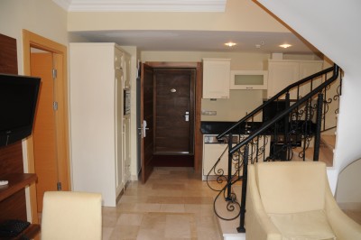 واحد دوبلکس ۳ خوابه در گلدسیتی با منظره توروس