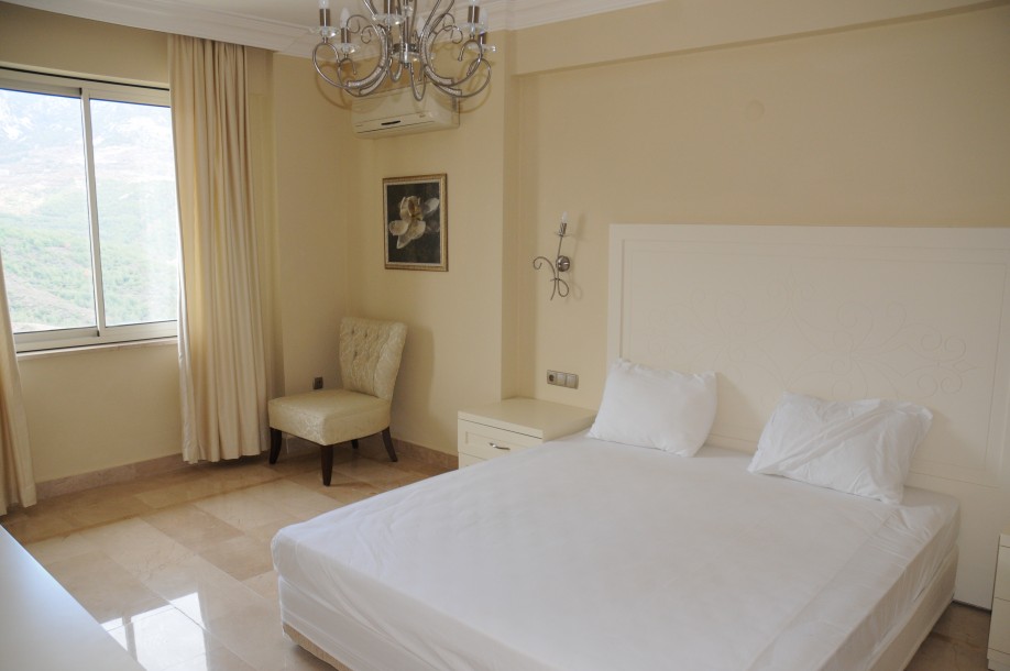 واحد دوبلکس ۳ خوابه در گلدسیتی با منظره توروس-11