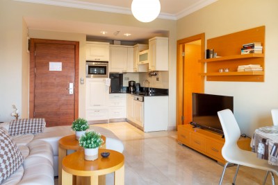 Резеденция в ГолдСити 2+1 ,  с видом на  море и Олимпийский бассейн-5