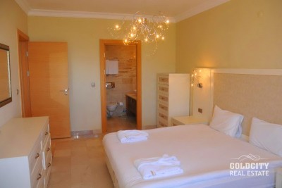 واحد ۳ خوابه با ۲ سرویس بهداشتی، در گلدسیتی با منظره قلعه آلانیا و دریا-8