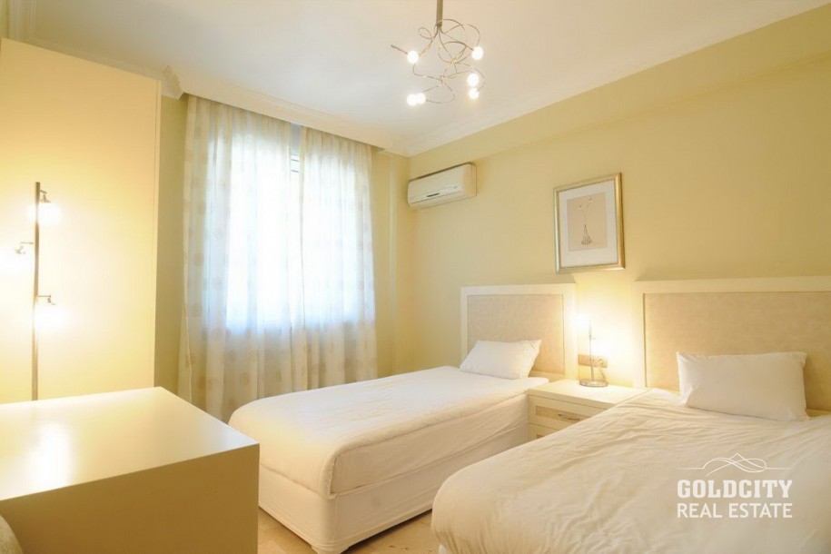 رزیدانس لوکس ۲ خوابه، ۲ سرویس بهداشتی،منظره قلعه آلانیا، دریا و کوه‌های توروس-5