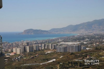Резеденция в ГолдСити 2+1 ,  с видом на Аланью, море и горы Таурус