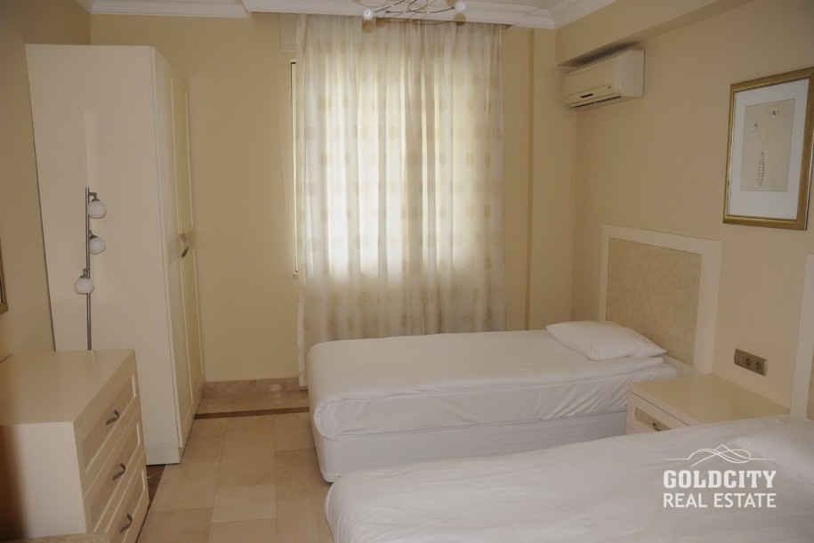 آپارتمان ۲ خوابه و ۲ سرویس بهداشتی با منظره استخر ریلکس ودریا در گلدسیتی-9