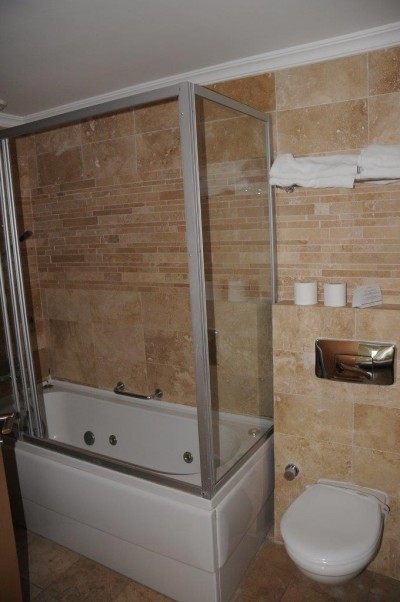 Резеденция в ГолдСити 2+1 ,  с видом на Аланью, море и горы Таурус